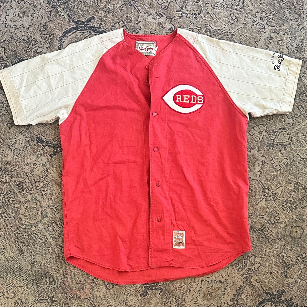Vintage Cinncinnati Reds 1975 Baseball Button-Front Raglan jersey large